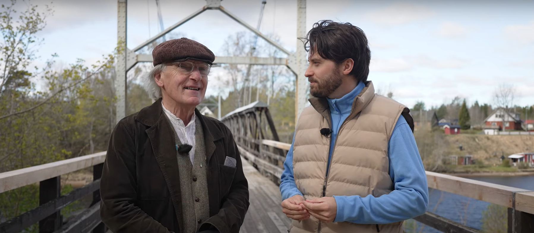 Bengt och Victor Bengt och Victor står på den 100-åriga bron i Skutskär som är Bengts lyckoplats.