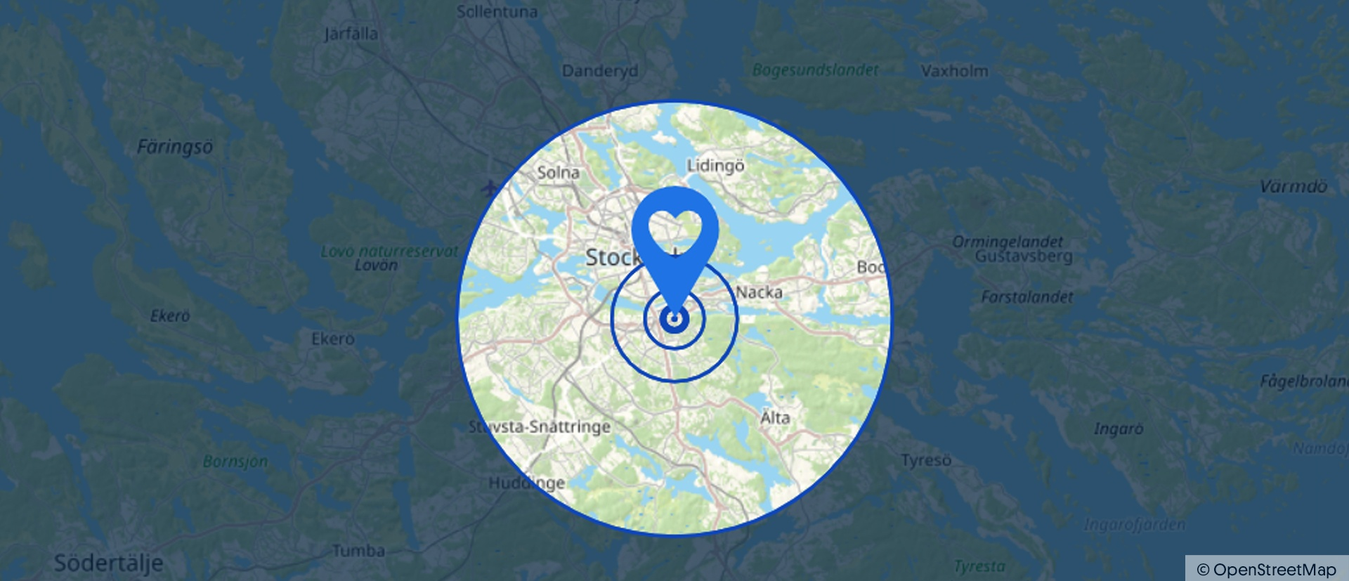 Satellitkarta över Stockholm med en blå platsmarkör i form av ett hjärta i Johanneshov.