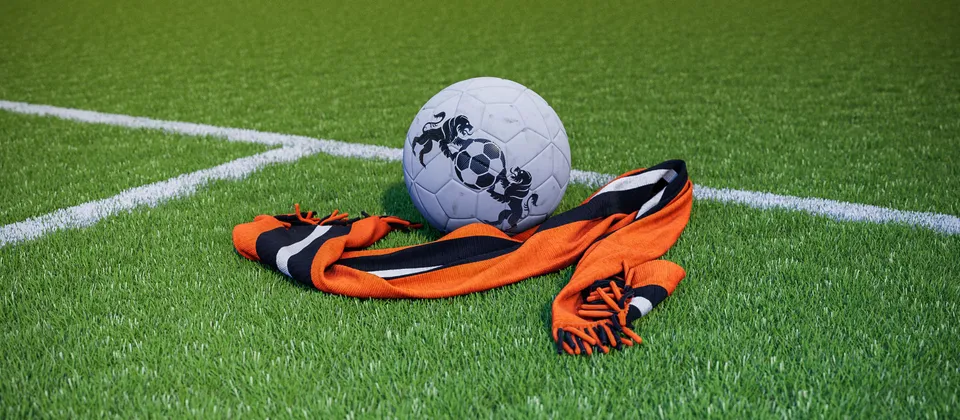 Bild på en fotboll och en supporterhalsduk med Premier League-laget Lutons färger